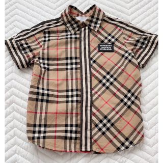 バーバリー(BURBERRY)のバーバリー　半袖シャツ104㎝(ブラウス)