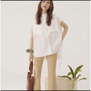 ランデブー(RANDEBOO)のRANDEBOO No sleeve pleats shirts 【最終価格】(シャツ/ブラウス(半袖/袖なし))