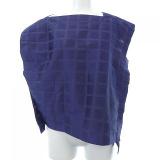 イッセイミヤケ(ISSEY MIYAKE)のイッセイミヤケ ISSEY MIYAKE トップス(その他)