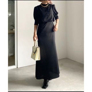 アメリヴィンテージ(Ameri VINTAGE)の完売新品　Ameri DECOLLETE LACE EMPIRE DRESS(ロングワンピース/マキシワンピース)