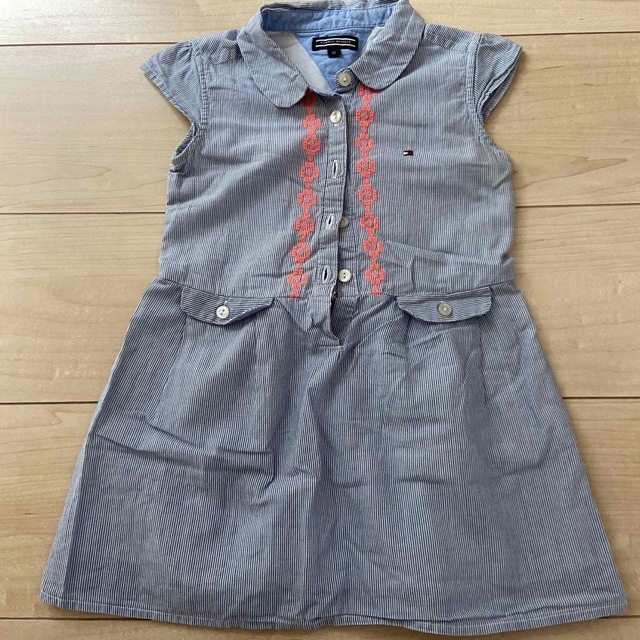 TOMMY HILFIGER(トミーヒルフィガー)のトミーヒルフィガー ワンピース 92 キッズ/ベビー/マタニティのキッズ服女の子用(90cm~)(ワンピース)の商品写真