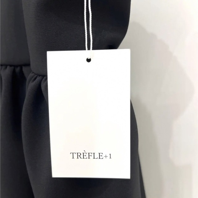 新品タグ付き】トレフルプラスワン trefle 1 スカラップキャミビスチェ
