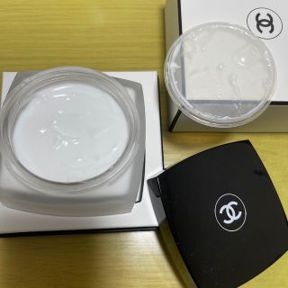 CHANEL - CHANEL レ ゼクスクルジフ フレッシュ ボディ クリームの通販