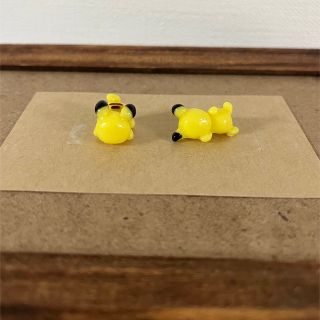 ポケモン(ポケモン)の3dネイルパーツ　　オーダー【ピカチュウ　寝そべりパーツ】(デコパーツ)