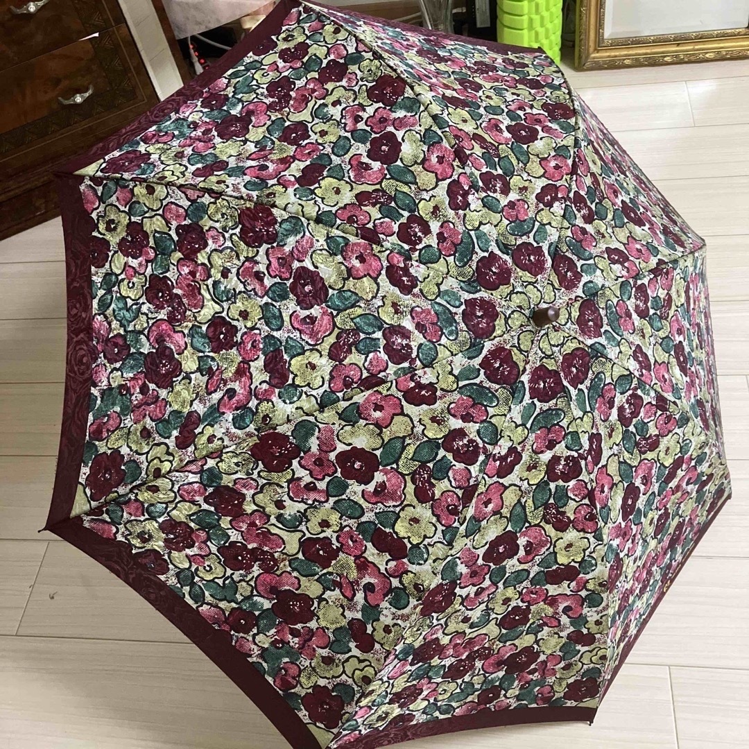 GIVENCHY(ジバンシィ)の専用　折りたたみ傘　ミラーション レディースのファッション小物(傘)の商品写真