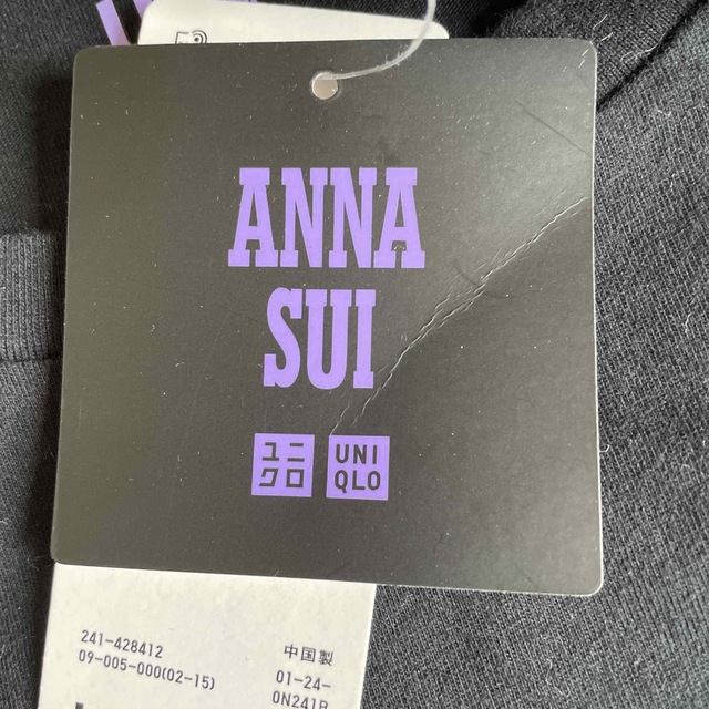 ANNA SUI(アナスイ)のユニクロ　アナスイ　Tシャツ レディースのトップス(Tシャツ(半袖/袖なし))の商品写真