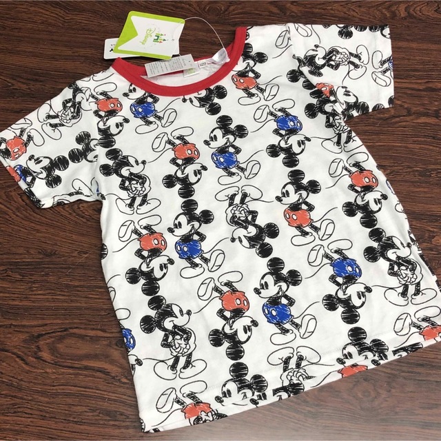 Tシャツ　ミッキー　120  2枚セット　未使用 キッズ/ベビー/マタニティのキッズ服男の子用(90cm~)(Tシャツ/カットソー)の商品写真