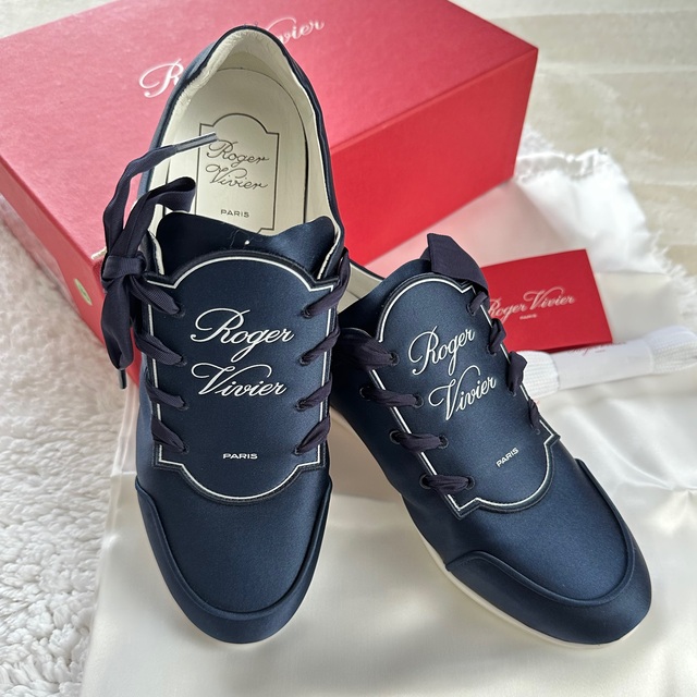 ROGER VIVIER - 最終セール!新品未使用!ロジェヴィヴィエ サテン