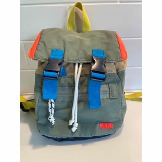 新品未使用smiggle 総柄　マルチカラー　リュックサックBackpack