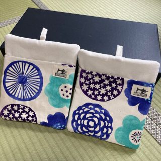 鍋つかみ・鍋敷き　2個セット　ハンドメイド (キッチン小物)