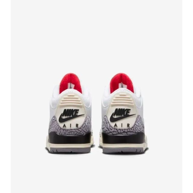 Jordan Brand（NIKE）(ジョーダン)の【送料込即発送可】30.0 AIR JORDAN 3 メンズの靴/シューズ(スニーカー)の商品写真