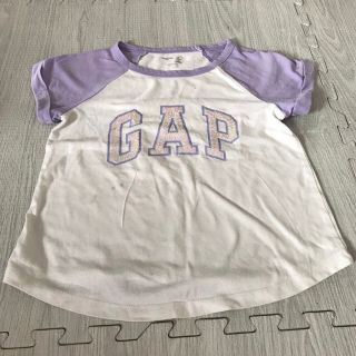 ギャップキッズ(GAP Kids)のTシャツ gap kidsスパンコール　ロゴ　紫　パープル　120cm(Tシャツ/カットソー)