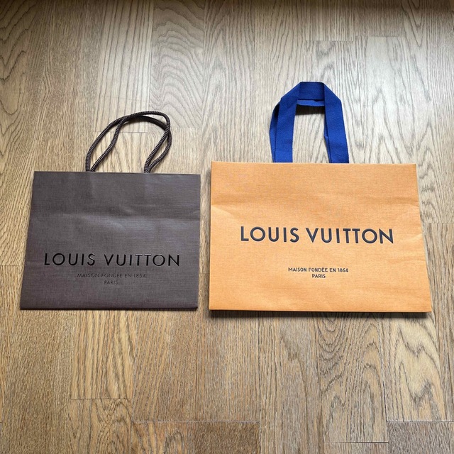 LOUIS VUITTON(ルイヴィトン)のルイヴィトン　紙袋　 レディースのバッグ(ショップ袋)の商品写真