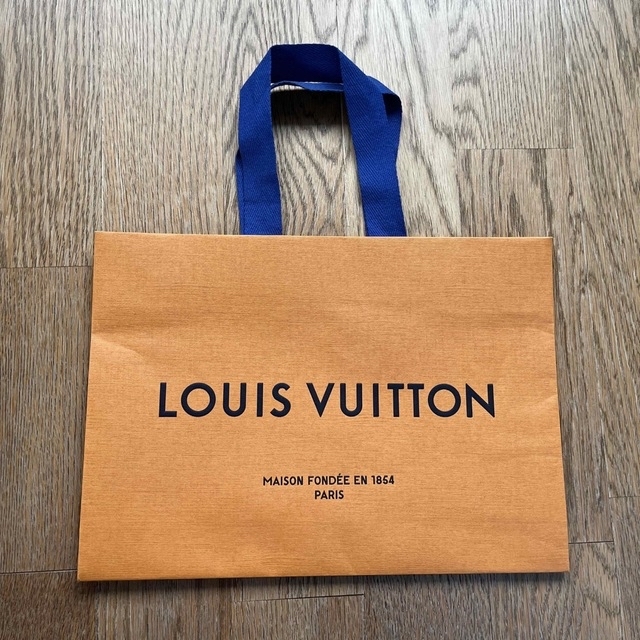 LOUIS VUITTON(ルイヴィトン)のルイヴィトン　紙袋　 レディースのバッグ(ショップ袋)の商品写真