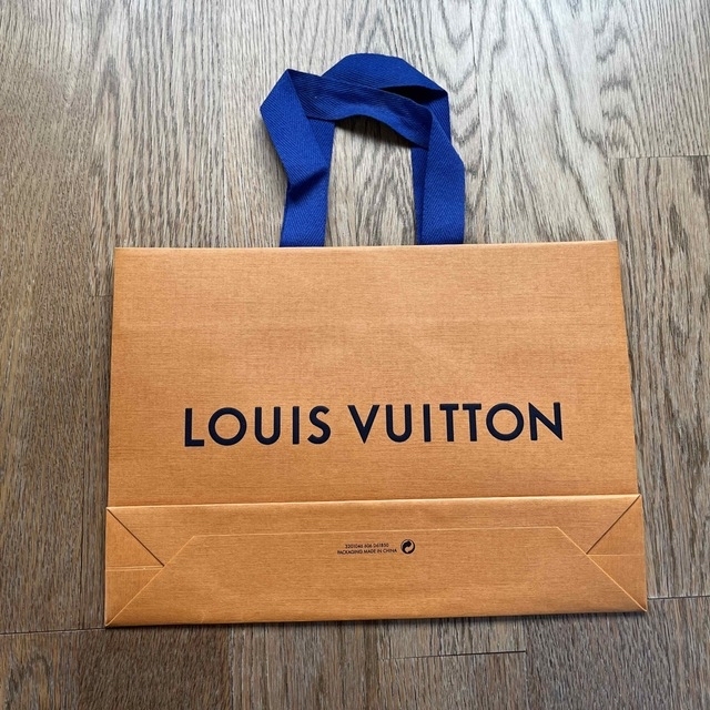 LOUIS VUITTON(ルイヴィトン)のルイヴィトン　紙袋　 レディースのバッグ(ショップ袋)の商品写真