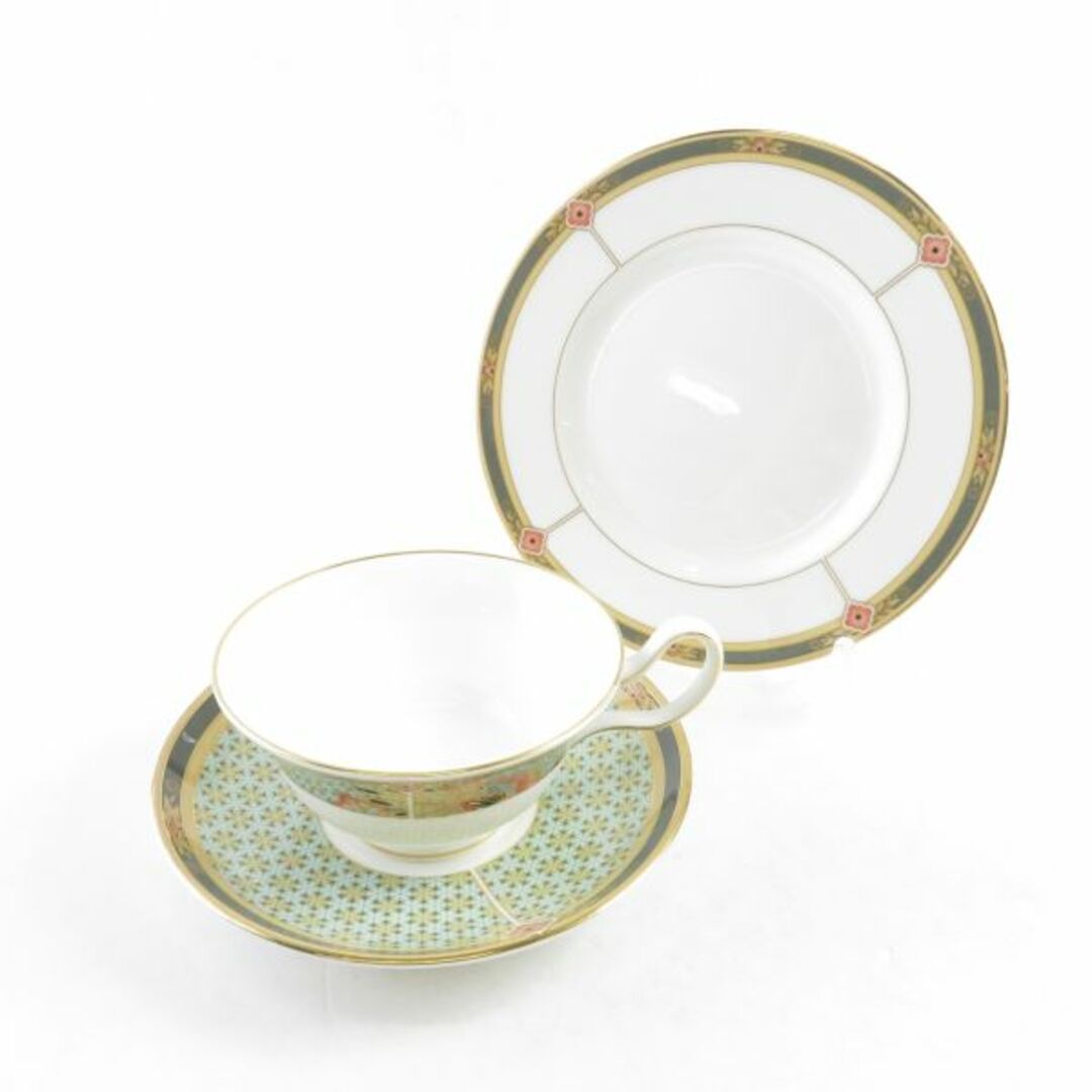 WEDGWOOD(ウェッジウッド)の美品 WEDGWOOD ウェッジウッド サマルカンド ティーカップ＆ソーサー、中皿 2点 セット ピオニー 17cmプレート SC6672B1  インテリア/住まい/日用品のキッチン/食器(グラス/カップ)の商品写真