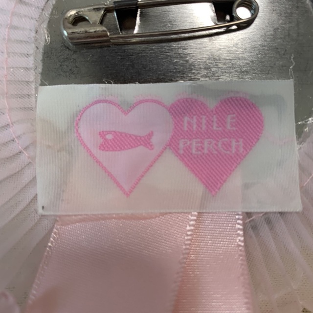 NILE PERCH(ナイルパーチ)のナイルパーチ　ロゼット レディースのファッション小物(その他)の商品写真