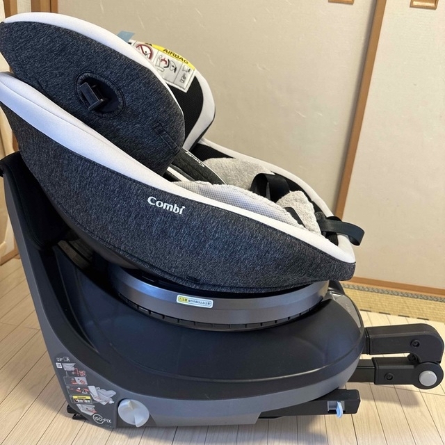 【一部付属品未使用】コンビ　クルムーヴスマート　ISOFIX エッグショック 4