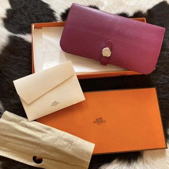 エルメス ドゴン ピンク マゼンダ 財布 シルバー 刻印 A HERMES - 財布