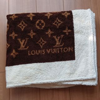 LOUIS VUITTON ウールアンゴラモノグラム大判ブランケット