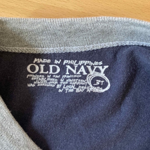 Old Navy(オールドネイビー)のオールドネイビー　半袖Tシャツ　95 キッズ/ベビー/マタニティのキッズ服男の子用(90cm~)(Tシャツ/カットソー)の商品写真