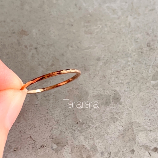 ●tungsten 1mmcut Ring ローズゴールド●金属アレルギー対応 レディースのアクセサリー(リング(指輪))の商品写真