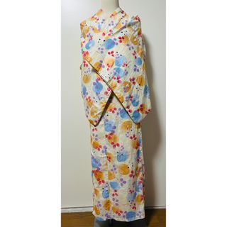 定価50000円高島屋購入】浴衣　ゆかた　しっとり花柄浴衣　M〜L クリーム色(浴衣)