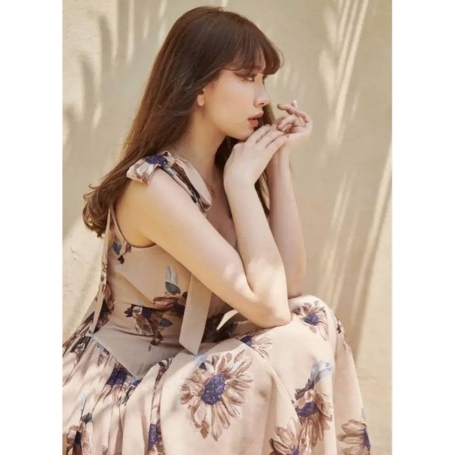 Her lip to - 【Herlipto】Sunflower-Printed Midi Dressの通販 by ...