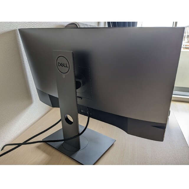 DELL UQ インチ 4Kモニターの通販 by いち's shop｜ラクマ