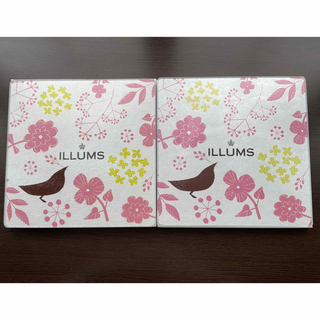 ILLUMS - (新品未使用) イルムスILLUMSガラススクエアカッティングボード2枚セット