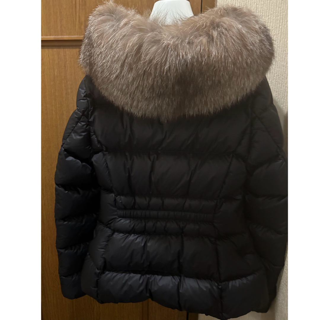 MONCLER(モンクレール)の美品 モンクレール BOED ゴージャスファー付き ブラック サイズ0  レディースのジャケット/アウター(ダウンジャケット)の商品写真