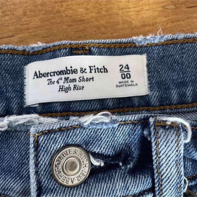 Abercrombie&Fitch(アバクロンビーアンドフィッチ)の【アバクロ 】デニムショートパンツ レディースのパンツ(ショートパンツ)の商品写真