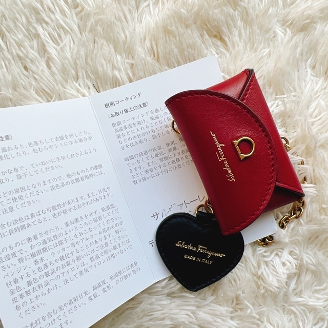極美品 サルバトーレフェラガモ バッグ ミニ ポーチ チャーム