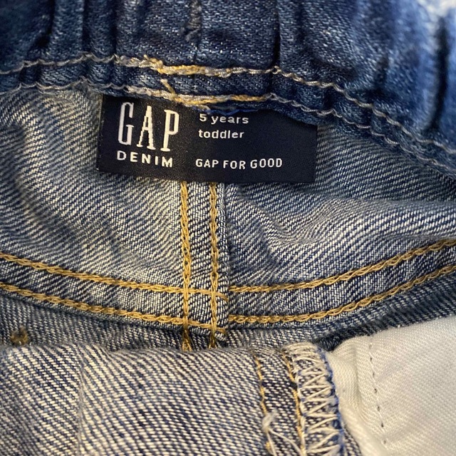 GAP Kids(ギャップキッズ)のGAP  ハーフパンツ　デニム　110サイズ キッズ/ベビー/マタニティのキッズ服男の子用(90cm~)(パンツ/スパッツ)の商品写真