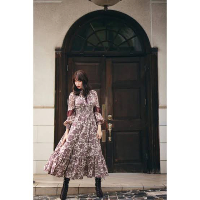 【Herlipto】Winter Floral Longsleeve Dress 1