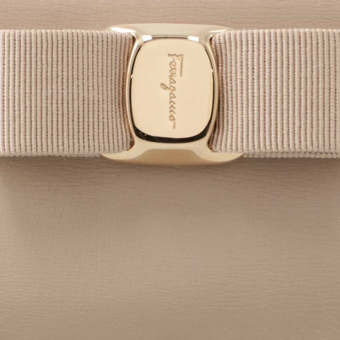 Ferragamo(フェラガモ)のフェラガモ FERRAGAMO カードケース VARA 財布 22E010 0055 0566 レディースのファッション小物(パスケース/IDカードホルダー)の商品写真