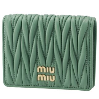 ミュウミュウ(miumiu)のミュウミュウ MIU MIU 財布 二つ折り マテラッセ ミニ財布 ダイヤキルティング 2023年春夏新作 5MV204 2FPP 092(財布)