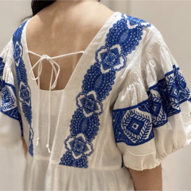 SOULEIADO EMBROIDERYボリュームワンピース 2