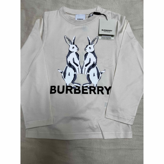 BURBERRY(バーバリー)の【新品タグ付】 BURBERRY  ロンT 8Y キッズ/ベビー/マタニティのキッズ服男の子用(90cm~)(Tシャツ/カットソー)の商品写真