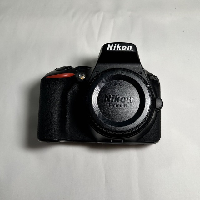 大幅値下げ!】 Nikon デジタル一眼レフカメラ D5600 18-55 VR レンズ