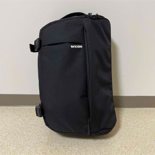 インケース(Incase)の美品 incase DSLR カメラバッグ(ケース/バッグ)