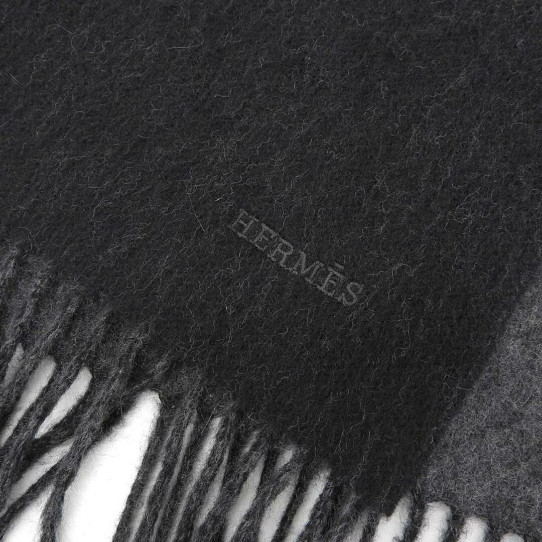 Hermes(エルメス)のエルメス HERMES マフラー カシミヤ100% ブラック グレー レディースのファッション小物(マフラー/ショール)の商品写真