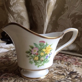 ロイヤルウースター(Royal Worcester)の英国製❁﻿22金 ROYALWORCESTER 美しい英国の野の花 ミルクジャグ(食器)