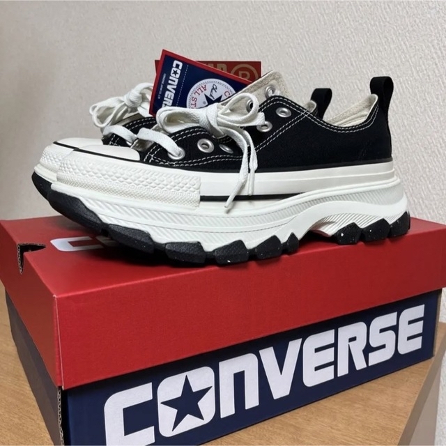 CONVERSE(コンバース)の新品　converse 厚底　24㎝　黒 レディースの靴/シューズ(スニーカー)の商品写真