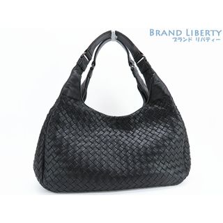 ボッテガヴェネタ(Bottega Veneta)の超美品ボッテガ ヴェネタイントレチャートミディアム カンパーナバッグショ(ショルダーバッグ)