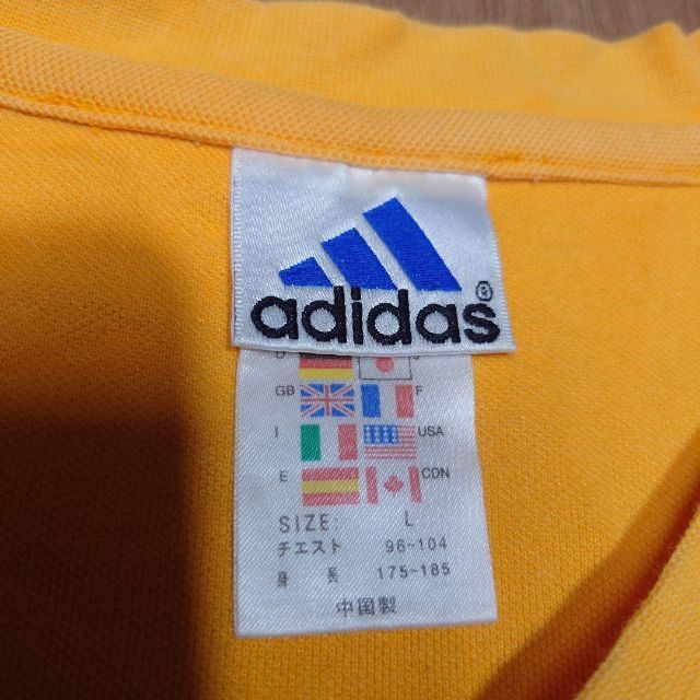 adidas(アディダス)の00s adidas　鹿子　無地Tシャツ　古着　アディダス　ワンポイント刺繍 メンズのトップス(Tシャツ/カットソー(半袖/袖なし))の商品写真