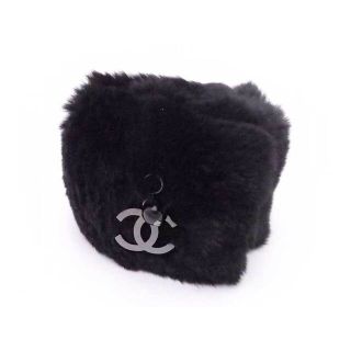 CHANEL シャネル　ファー　ブレスレット　美品リストバンドブレスレット