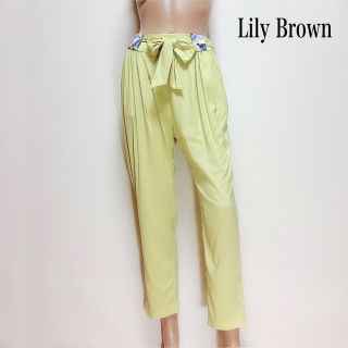 リリーブラウン(Lily Brown)のLILY BROWN タック テーパードパンツ カジュアルパンツ ボトム(カジュアルパンツ)