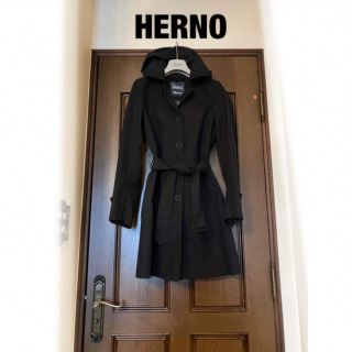 ヘルノ(HERNO)の【てんてん様専用】ヘルノHERNO スプリングコート　トレンチコート(トレンチコート)