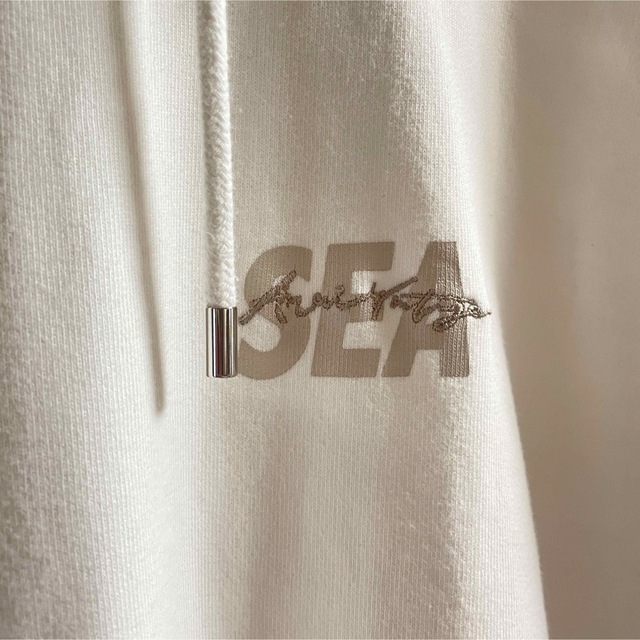 【専用】 AMERI × WIND AND SEA コラボパーカー ベージュ Ameri VINTAGE - AMERIvintage× WIND AND SEA コラボパーカーの